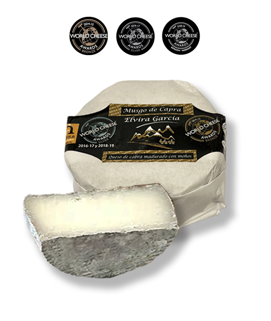 MUSGO DE CAPRA. Corteza natural enmohecida. Peso 350 gr. ELVIRA GARCÍA